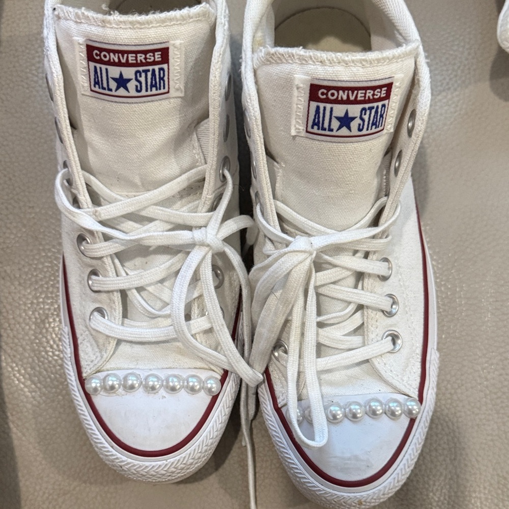 Converse Women’s White Ankle Top with Pearl Accents - Picture 9 of 9